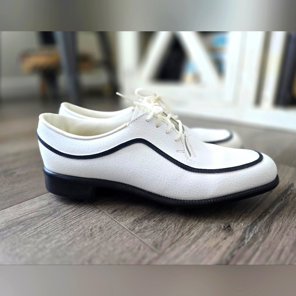 Vintage Pro-Shu Co. Leather Golf Shoes Metal Spikes Impecable Vintage Condition